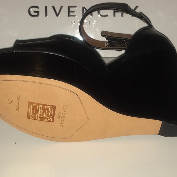 Givenchy Sandals - Picture 5 of 6